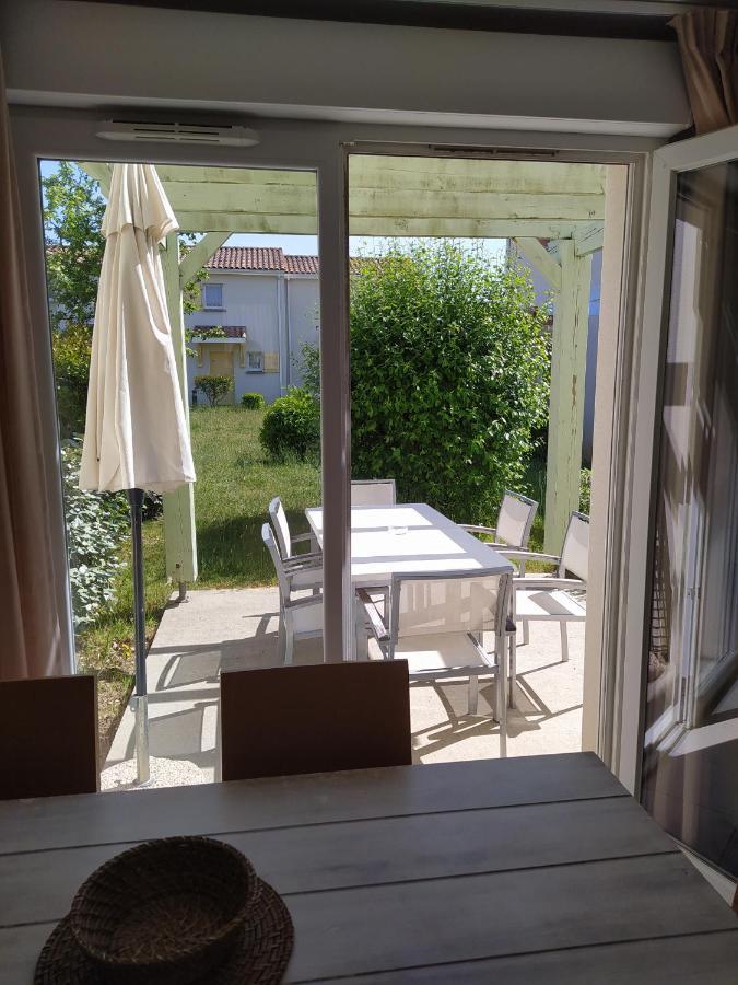 Une Maisonnette Vendeenne, Avec Acces Piscine Saint-Hilaire-de-Talmont エクステリア 写真
